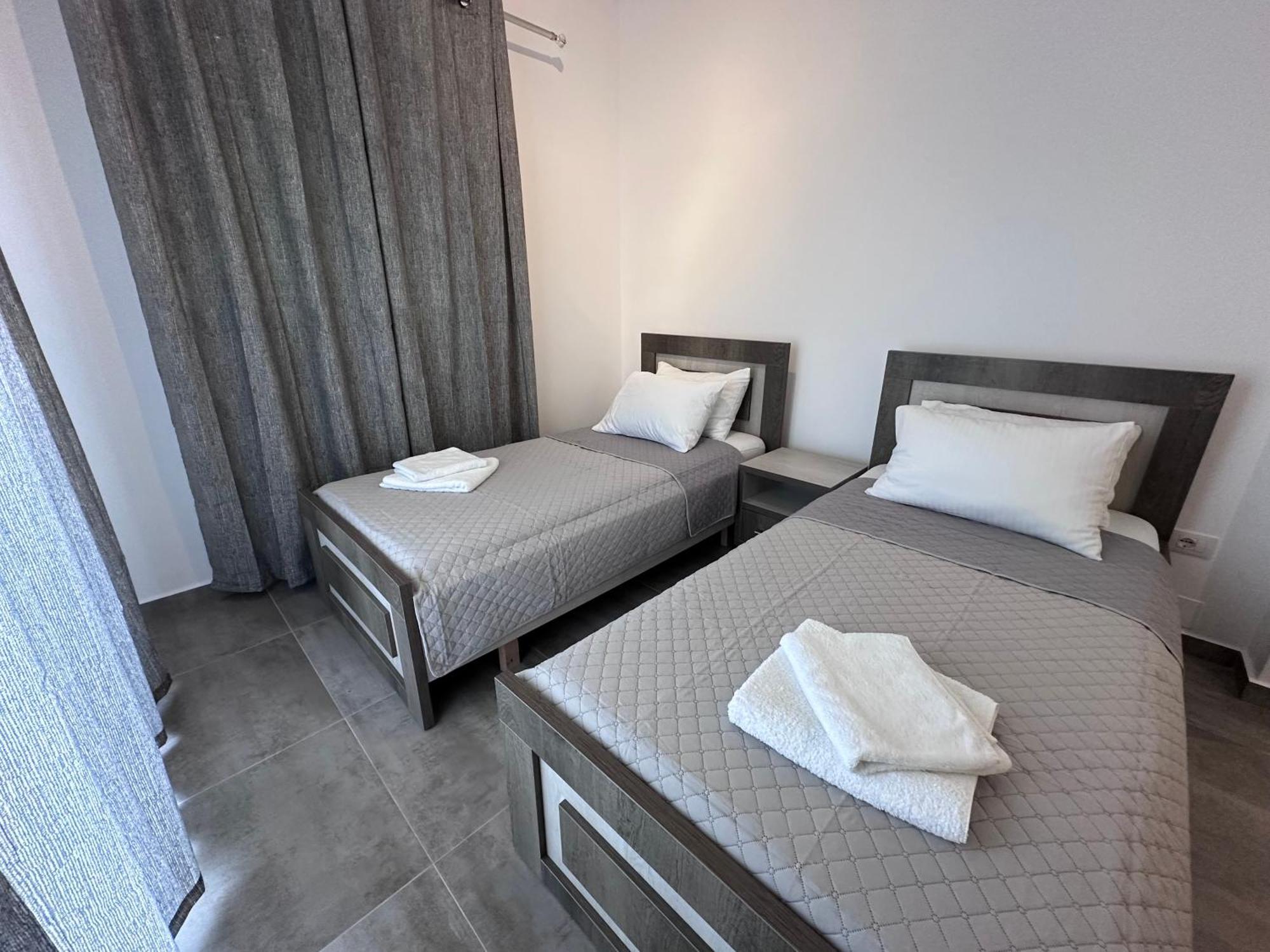 Vila Melina Himare Luaran gambar