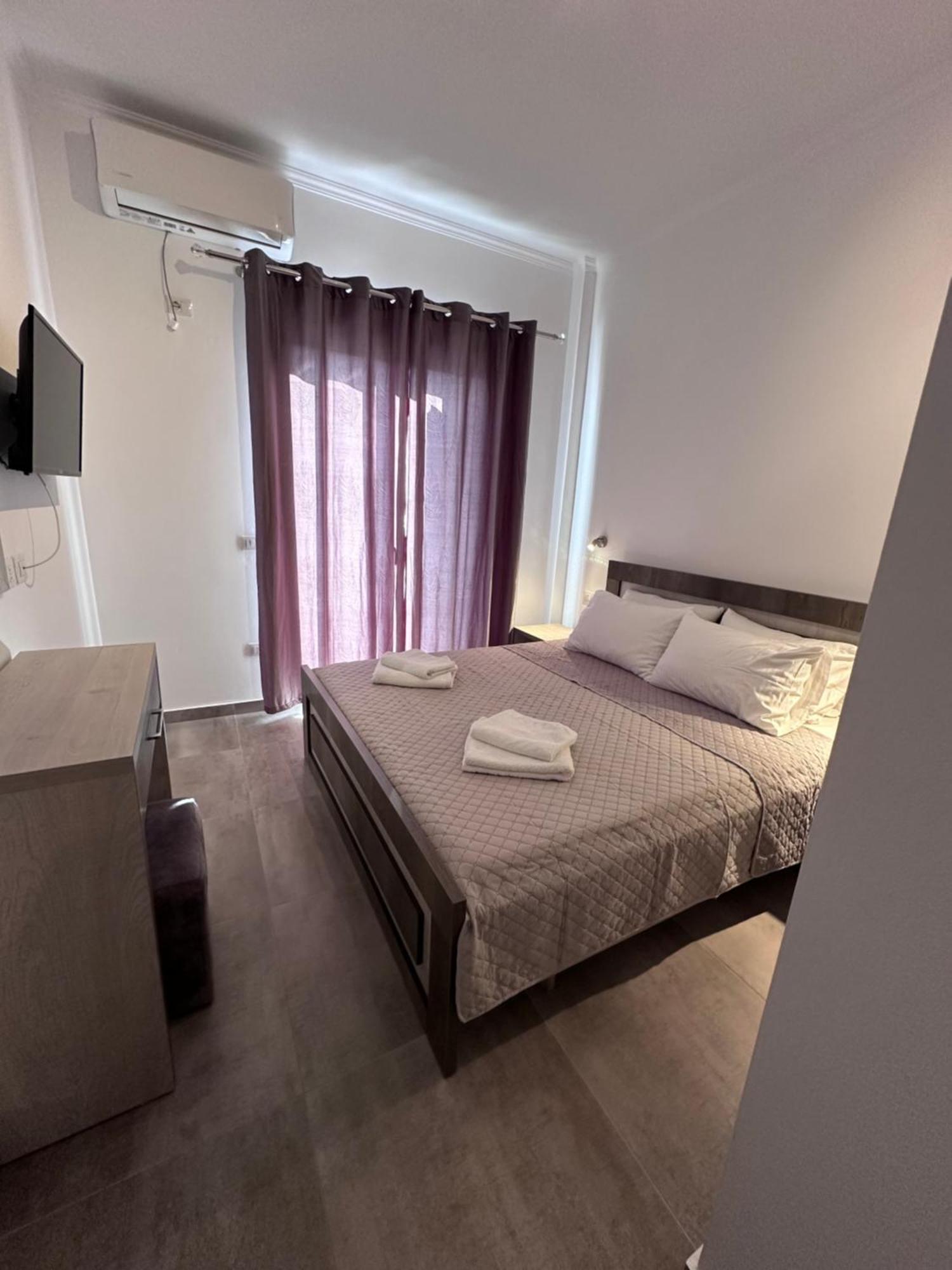 Vila Melina Himare Luaran gambar
