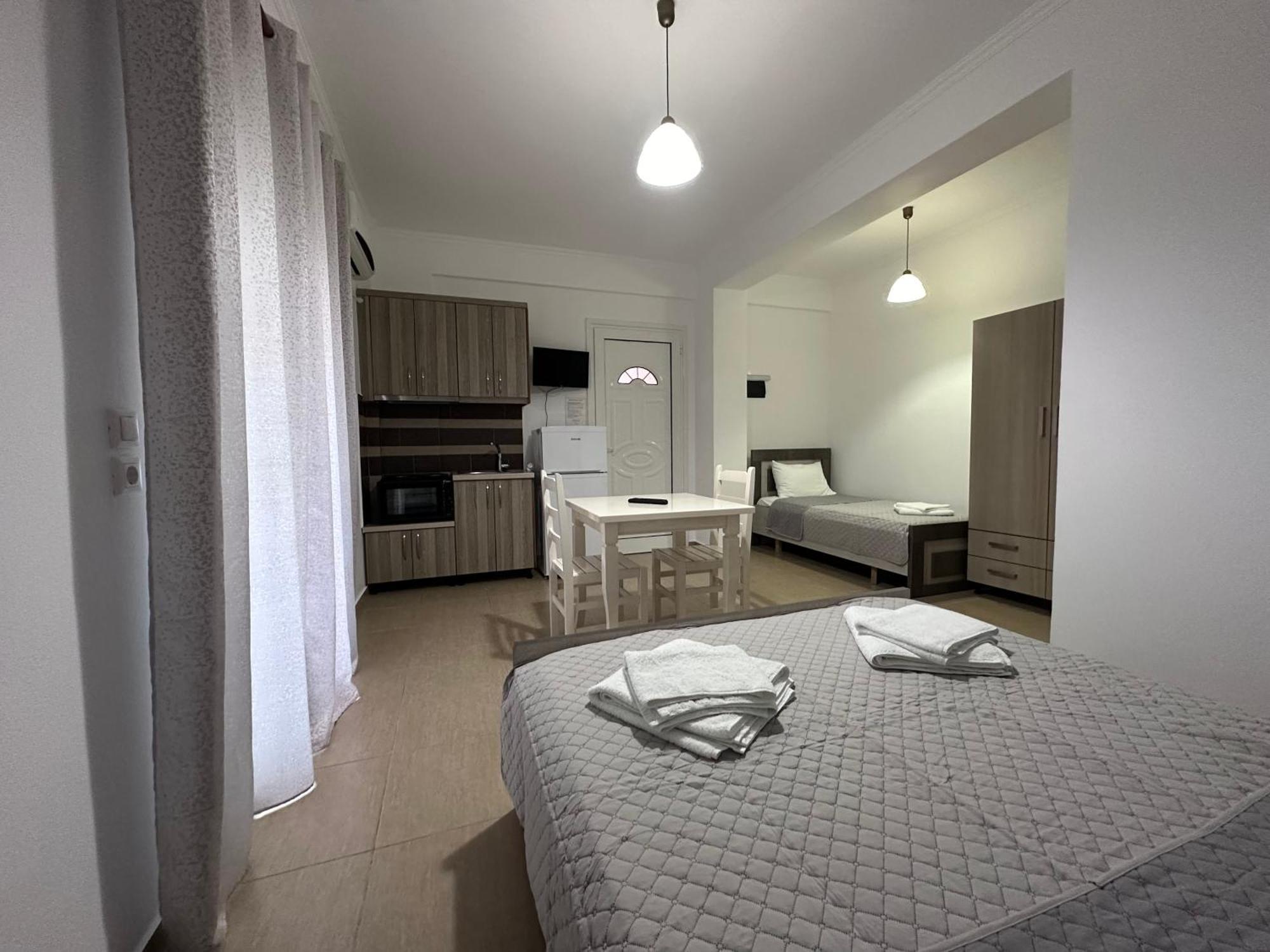 Vila Melina Himare Luaran gambar